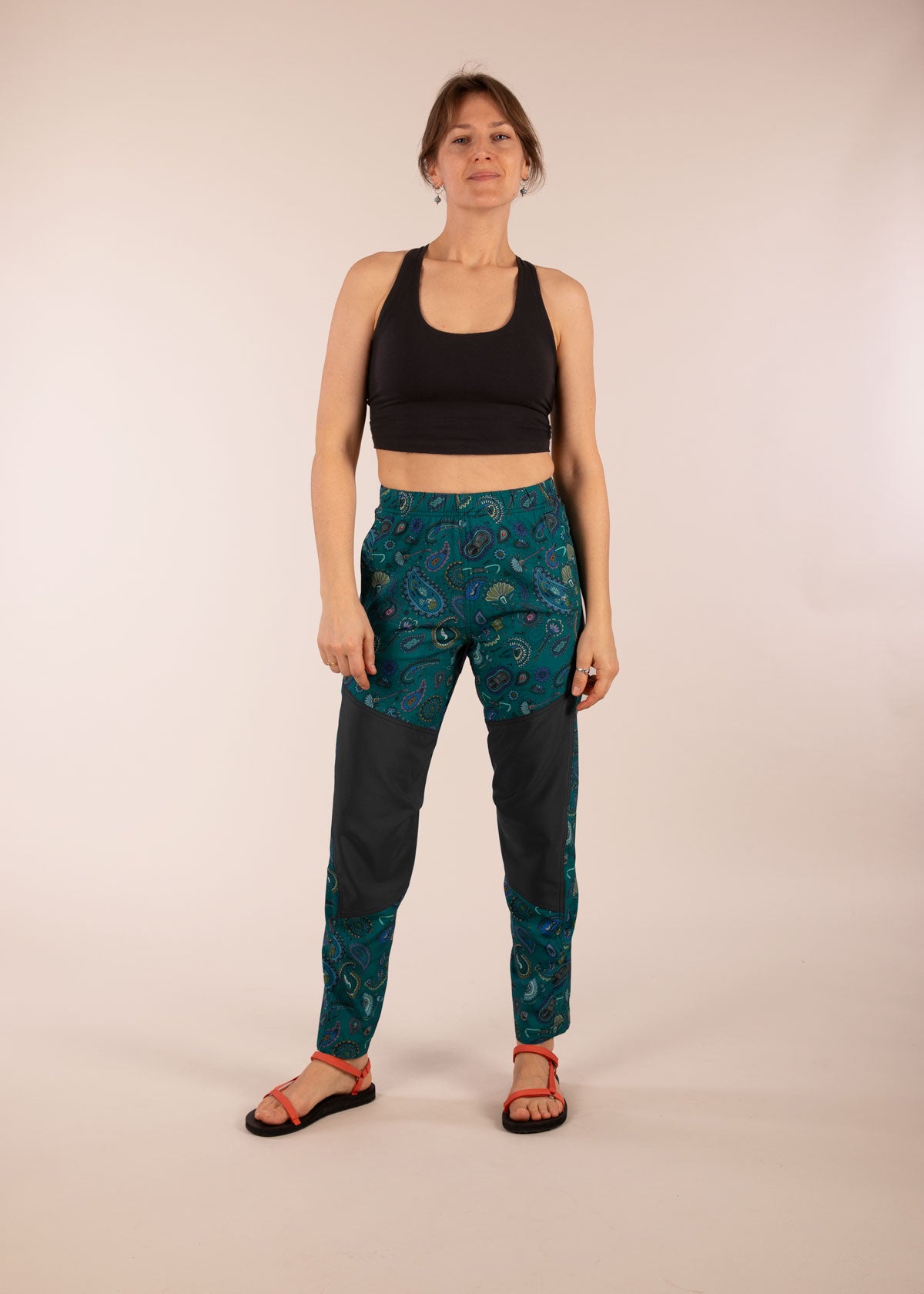 3RD ROCK Hiro light rock climbing & outdoor trousers - Jess is 5ft 8” with a  29" waist, 38" hips & a 32.5" inseam and is wearing a size 28RL. F