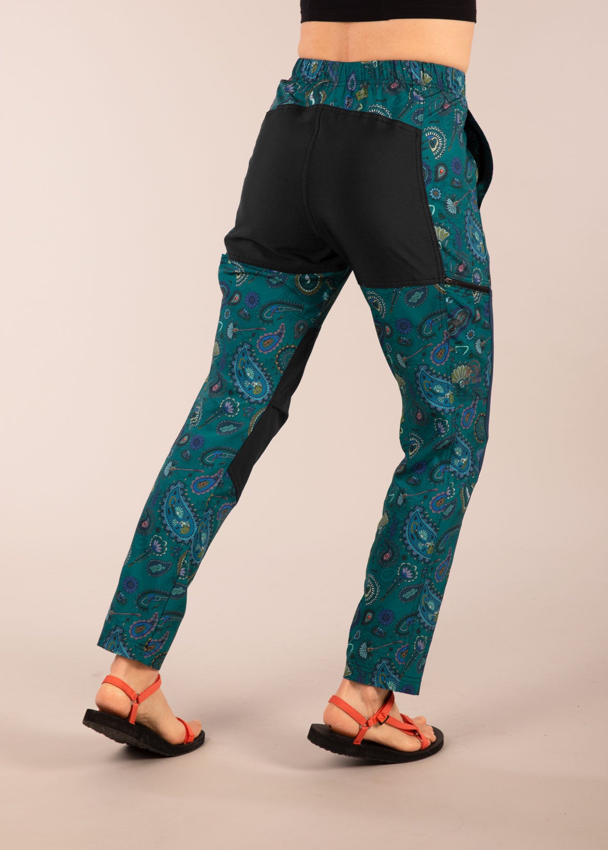 3RD ROCK Hiro light performance rock climbing trousers - Jess is 5ft 8” with a  29" waist, 38" hips & a 32.5" inseam and is wearing a size 28RL. F