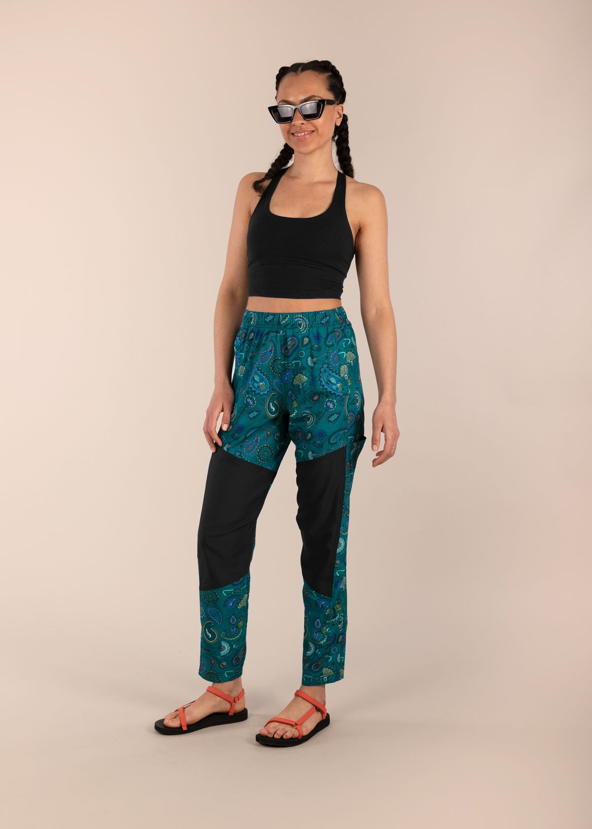 3RD ROCK high performance outdoor trousers - Aaliyah is 5ft8" with a 26" waist, 35" hips & a 33" inseam and is wearing a size 26RL. F