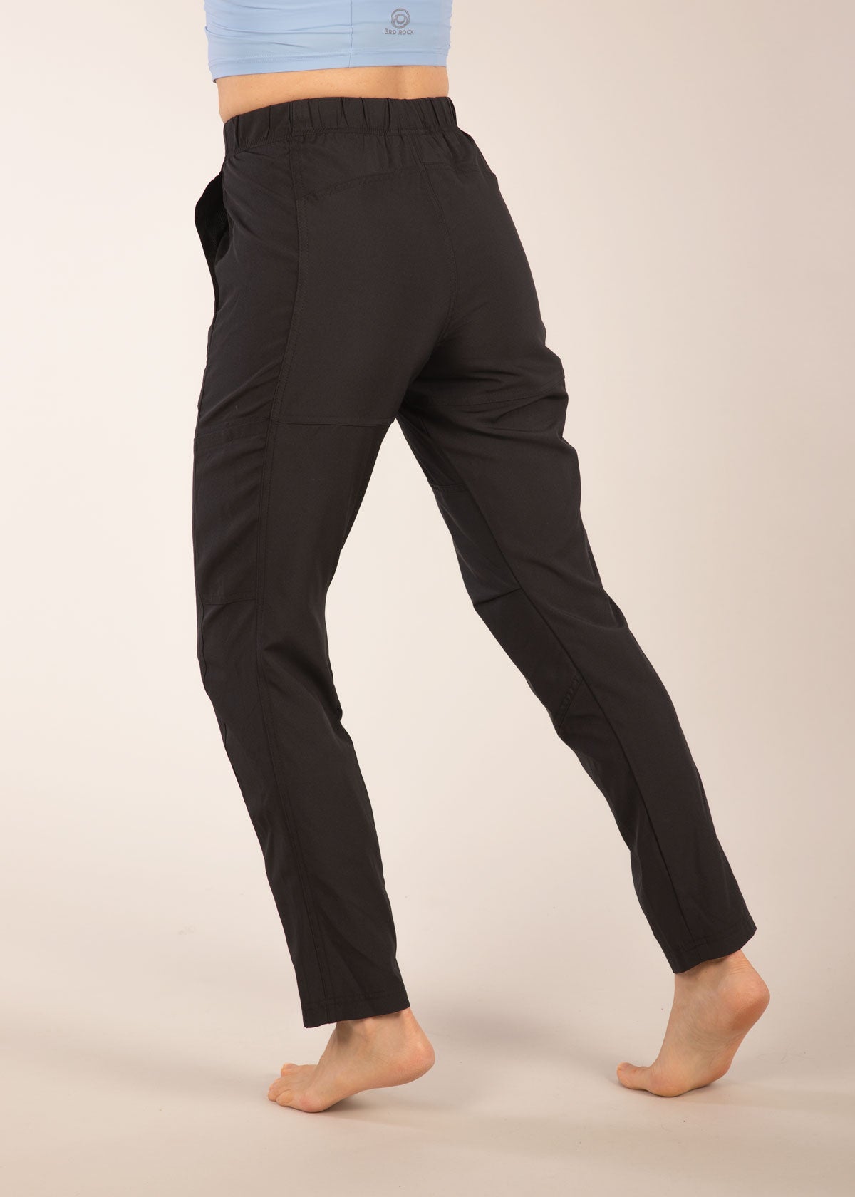 3RD ROCK Hiro light technical trousers - Jess is 5ft 8” with a  29" waist, 38" hips & a 32.5" inseam and is wearing a size 28RL. F