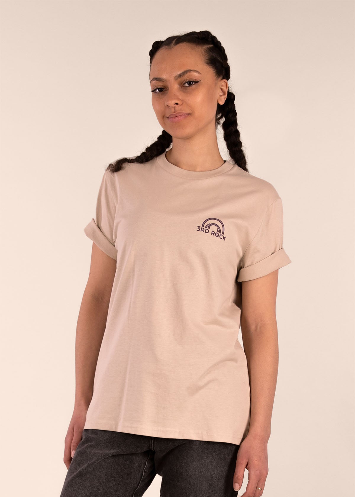 3RD ROCK Clothing 100% organic tee - Aaliyah is 5ft8" with a 34" chest and is wearing a size S. F